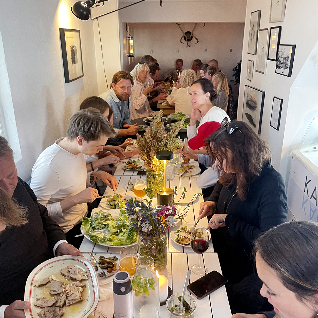 Landbordsmiddag langbord Norresan Gudhjem Nørresan