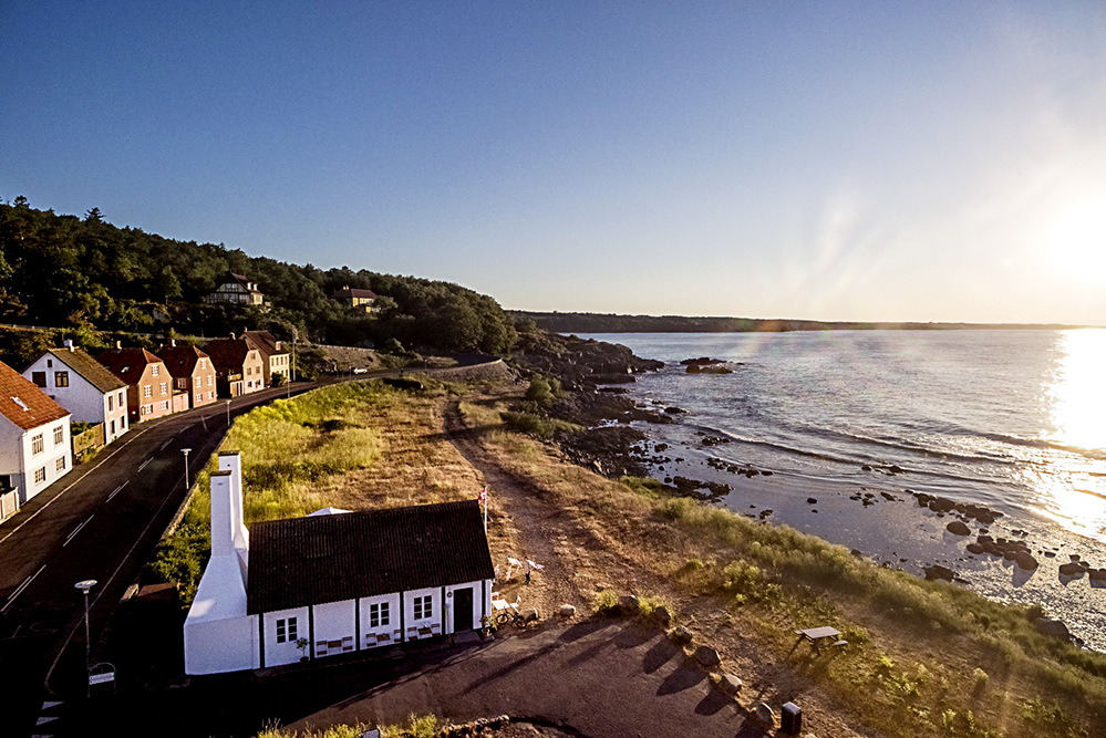 restaurant Bornholm Gudhjem Nørresand Norresan Norresân vandrer cykel rute grill langbord